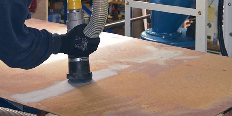 Dustless Blasting Machine